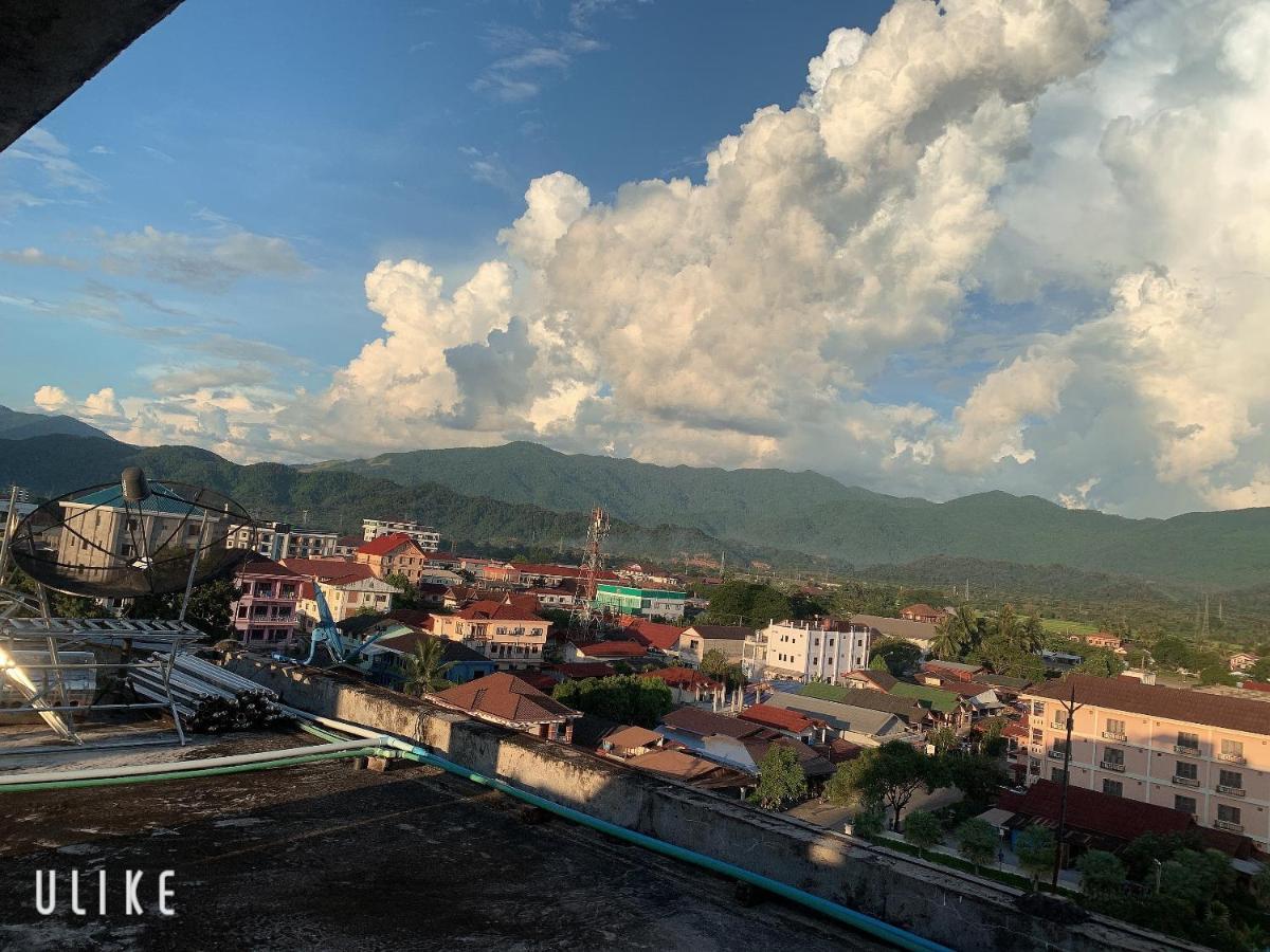 Vang Vieng Mountain View Hotel Esterno foto